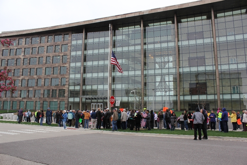 Crowd outside of the Federal Court House.JPG