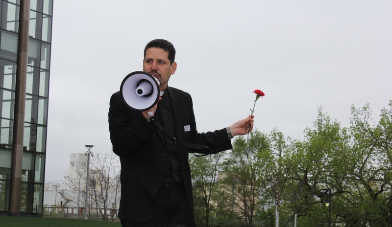 Pastor David Vasquez addresses the crowd.JPG