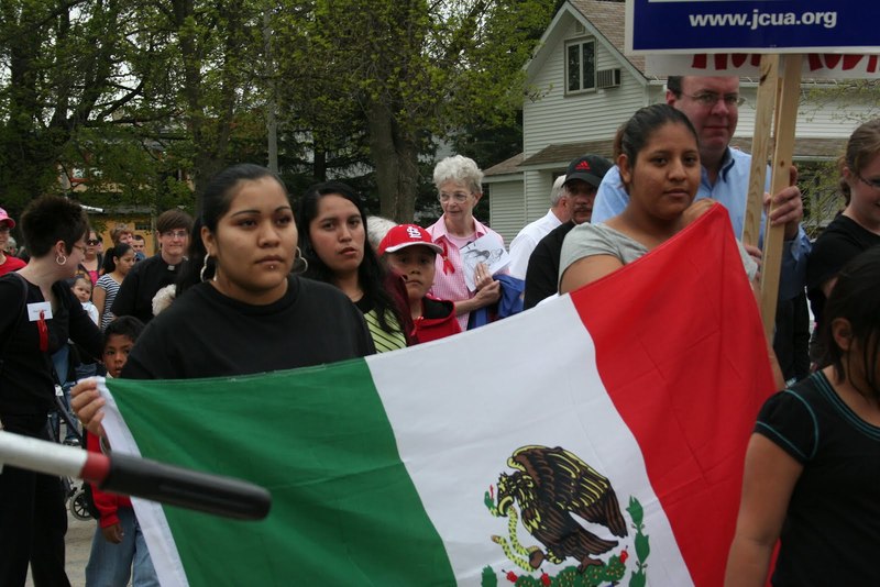 Maryn Olson, marchers.JPG